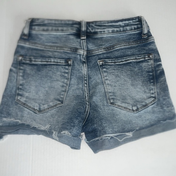 Flying monkey‎ short - Picture 2 of 3